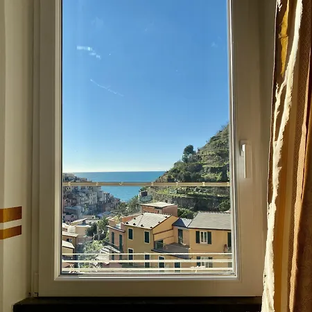 Giovanni 3* مانارولا