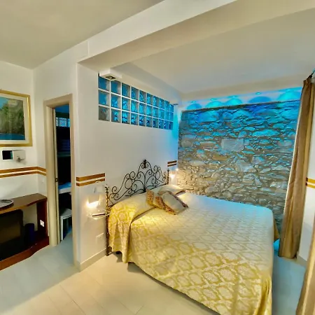 Giovanni Guest house 3*