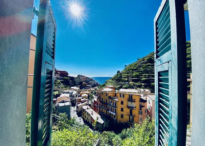 Giovanni 3* مانارولا