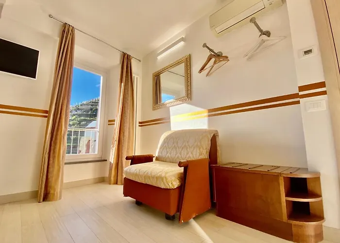 Giovanni 3* Manarola